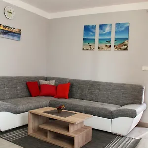 apartment-ana-rovinj.in-istria.net/