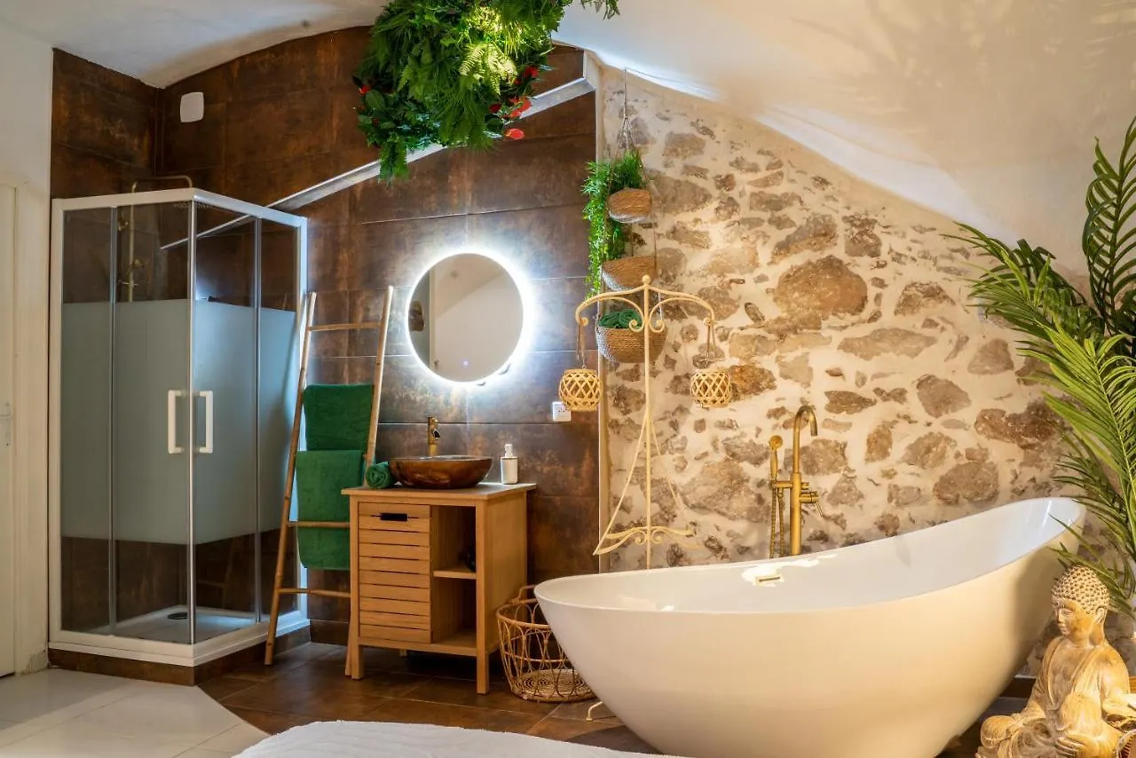 Le Bali Safranier Vieil Antibes Apartment 0*,